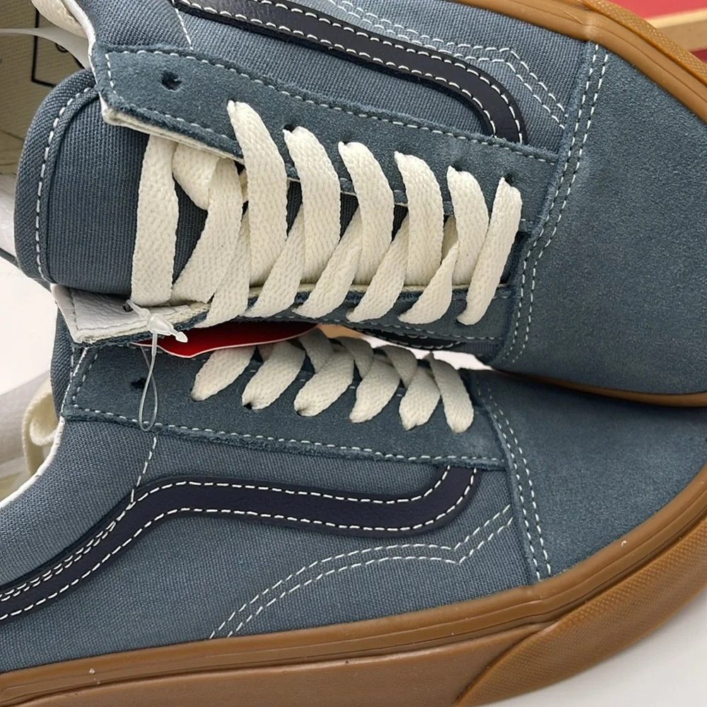 Vans WMNS Old Skool
Vintage Gum Stormy Weather
VN0A5KRSRV2 Sneakers - Picture 14 of 16